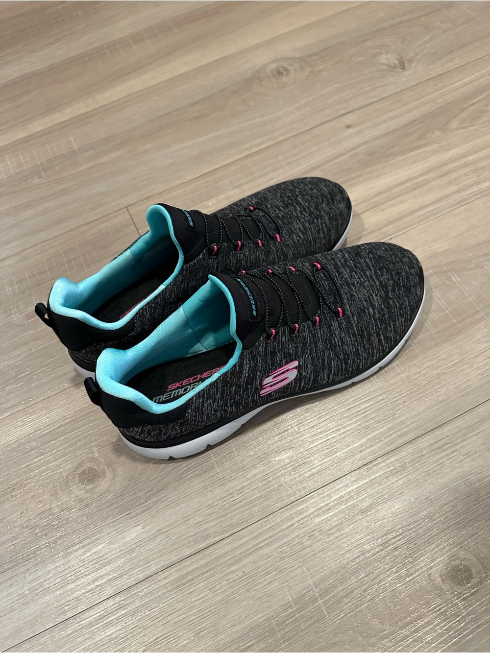 Skechers Black & Pink Athletic Knit Sneakers with Aqua Lining